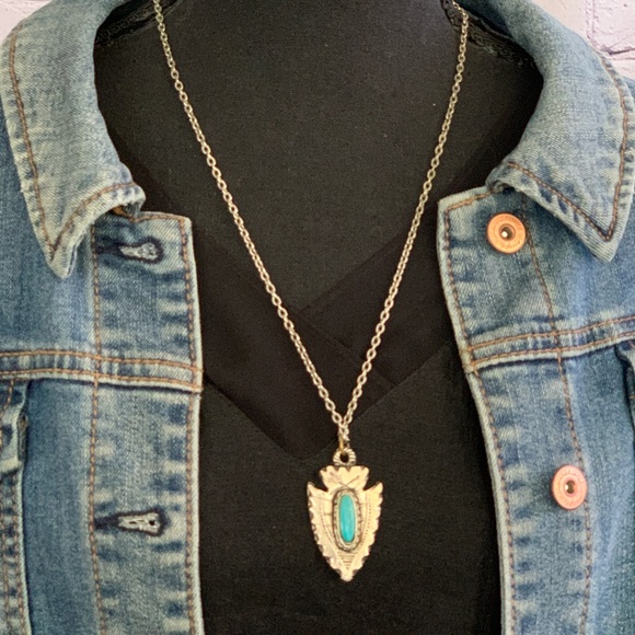 Silver and Turquoise Arrowhead Pendant Necklace - Picture 2 of 6